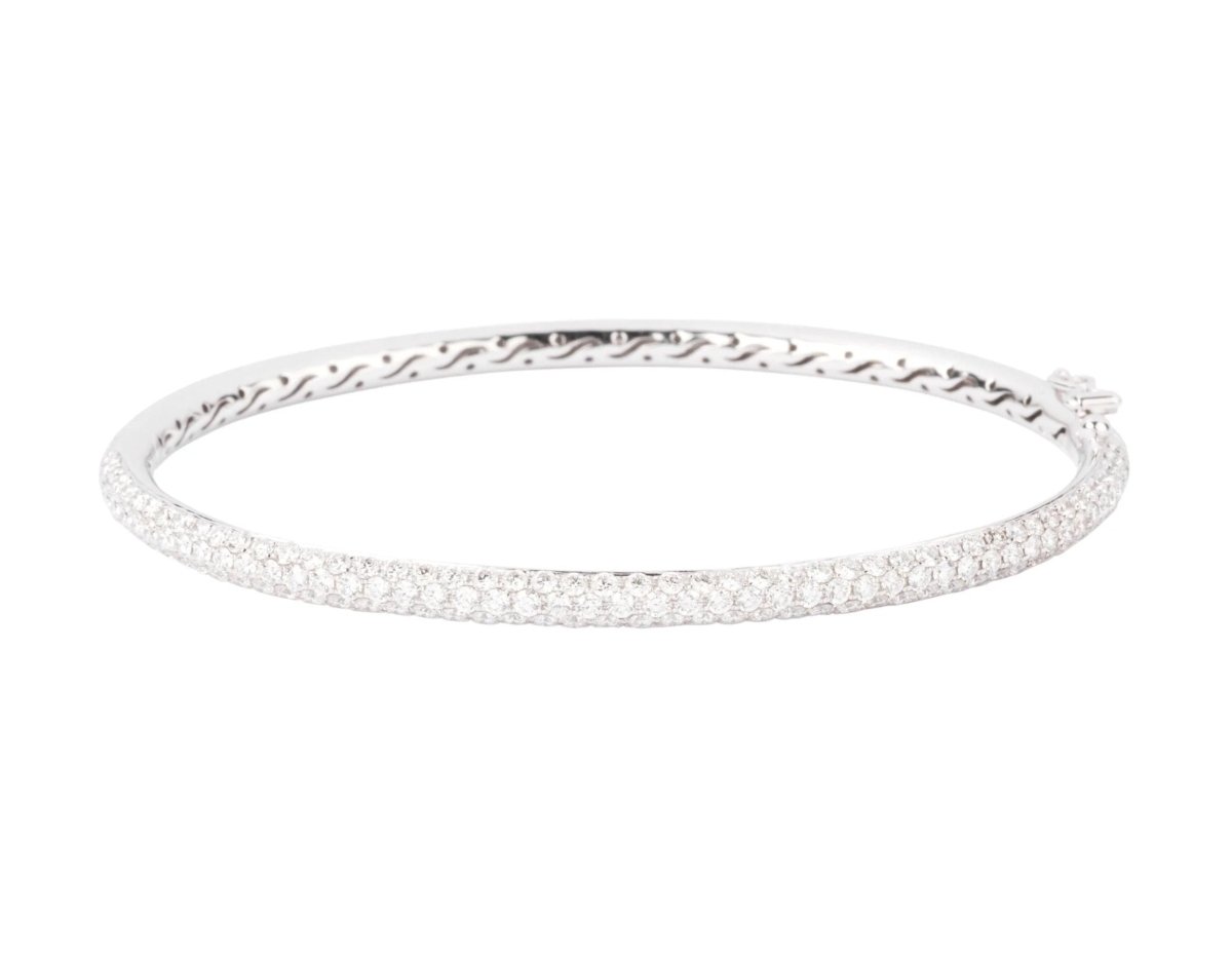 Bracelet jonc en or gris serti de 3 lignes de diamant - Castafiore