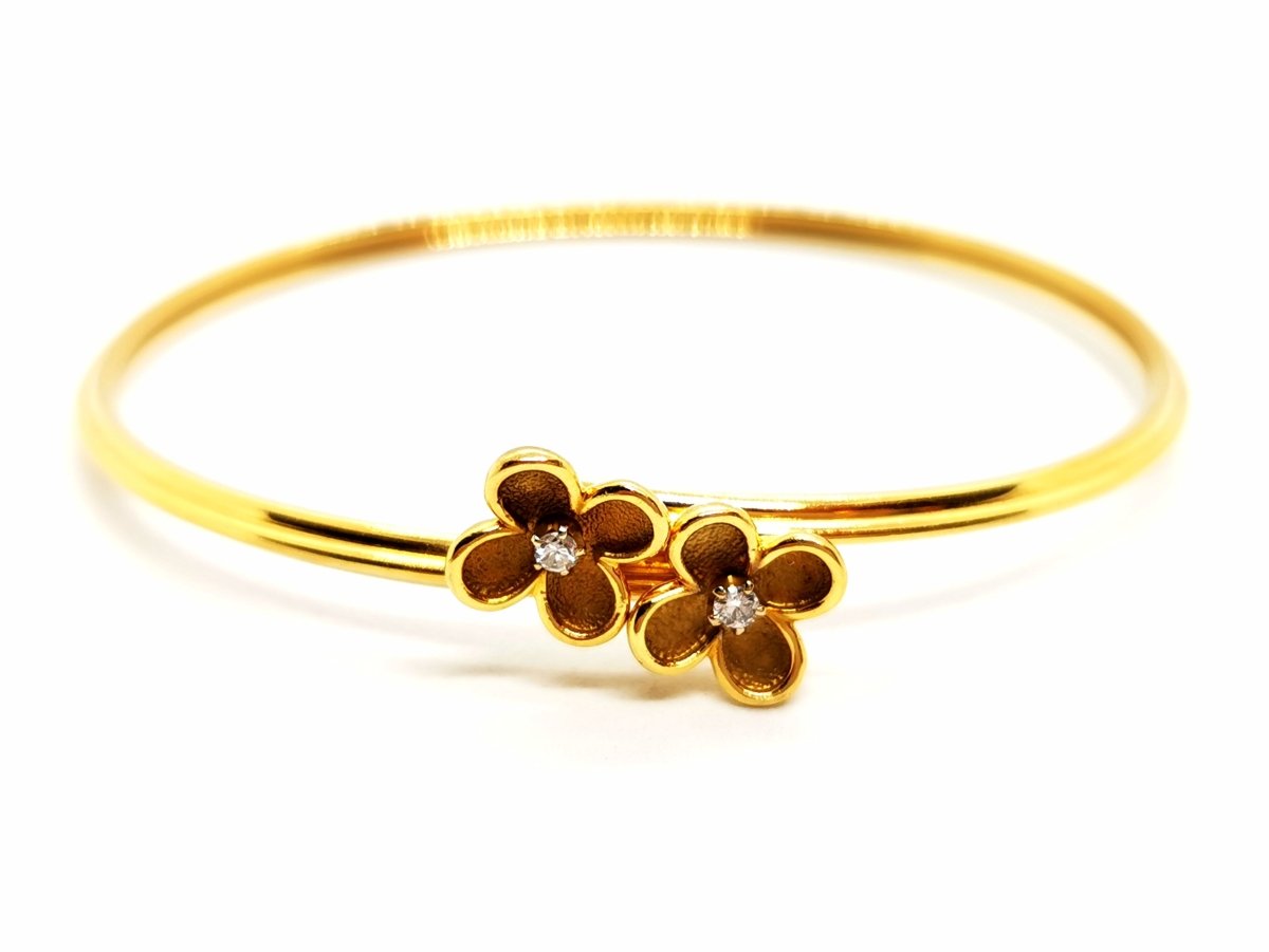 Bracelet Jonc fleur en or jaune et diamants - Castafiore