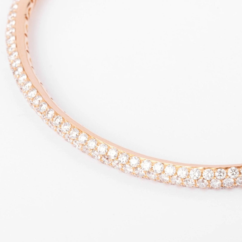 Bracelet jonc ouvrant en or rose serti de 3 lignes de diamant - Castafiore