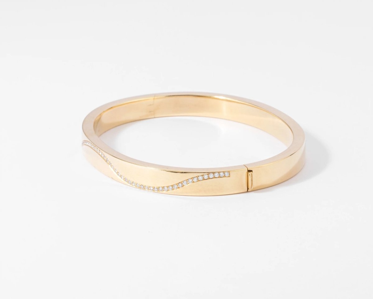 Bracelet jonc ouvrant or jaune et diamant - Castafiore