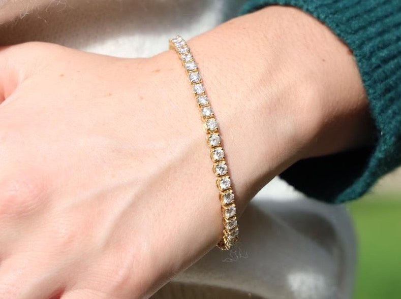 Bracelet ligne diamants en or jaune - Castafiore