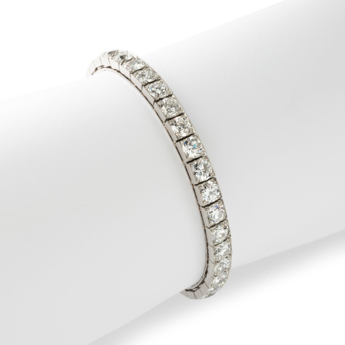 Bracelet Ligne en platine et diamants - Castafiore