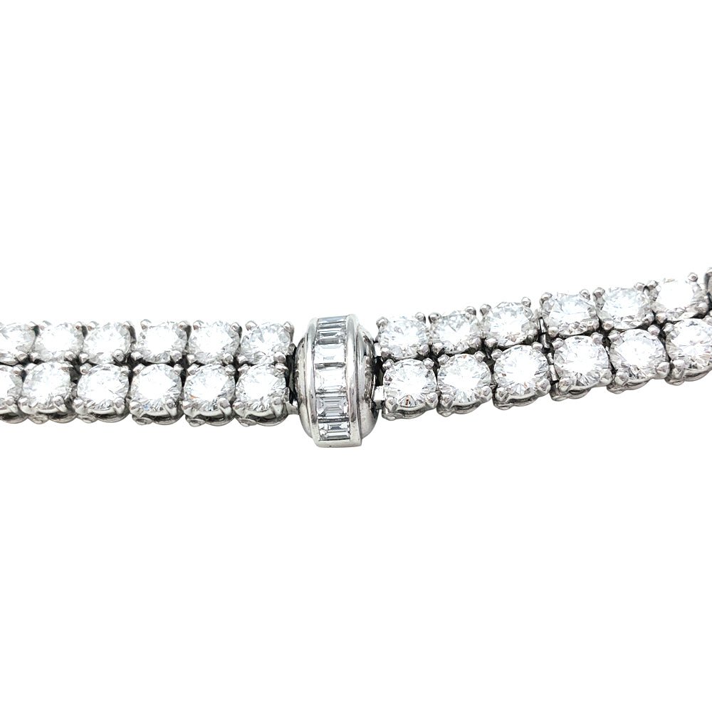 Bracelet lignes CARTIER, modèle "Kalypso"en platine et diamants - Castafiore