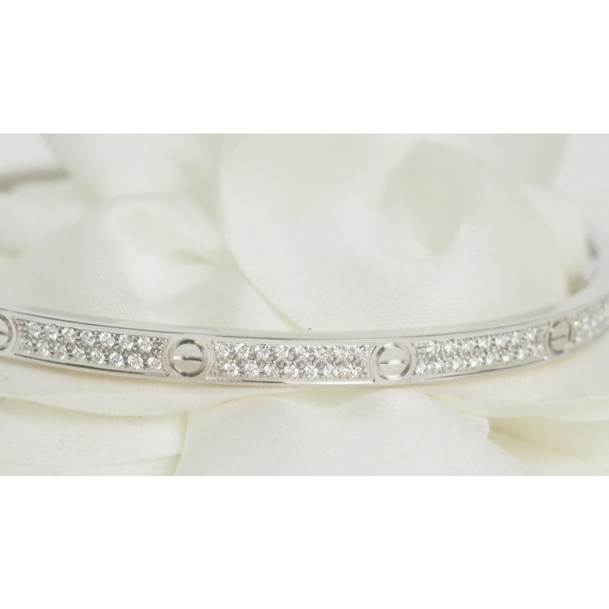 Bracelet Love CARTIER en or blanc et diamants - Castafiore