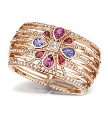 Bracelet Manchette CHANEL , "San Marco" or rose, diamants et spinelles - Castafiore