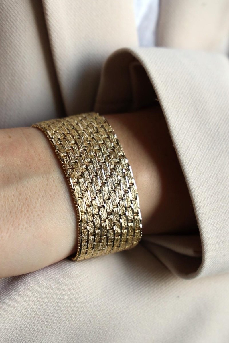Bracelet Manchette maille en or jaune - Castafiore