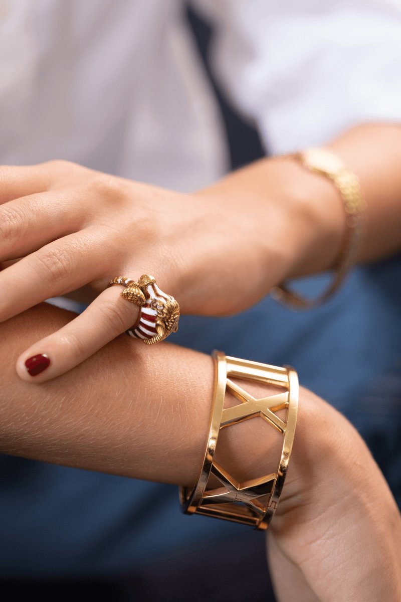 Bracelet Manchette TIFFANY & CO. "Atlas", en or jaune - Castafiore