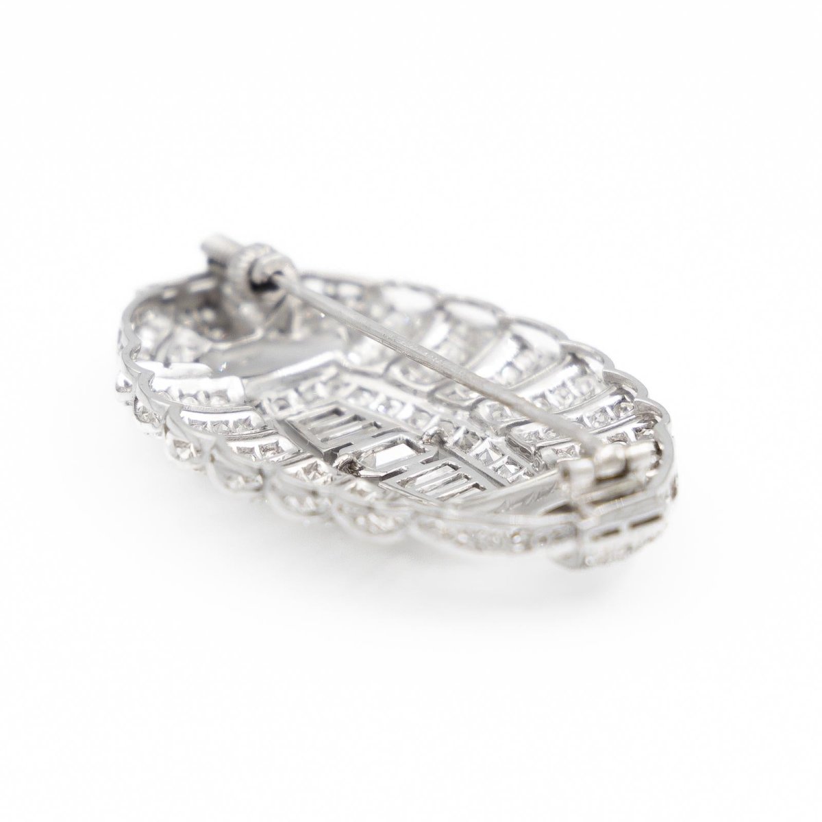 Broche Art déco en or blanc et diamant - Castafiore