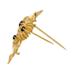 Broche Boucheron "Fleurs" en or rose et saphirs - Castafiore