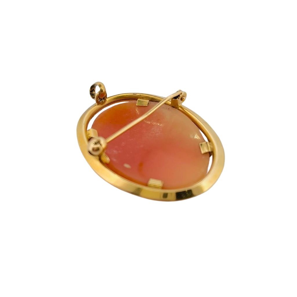 Broche Camée en or jaune - Castafiore