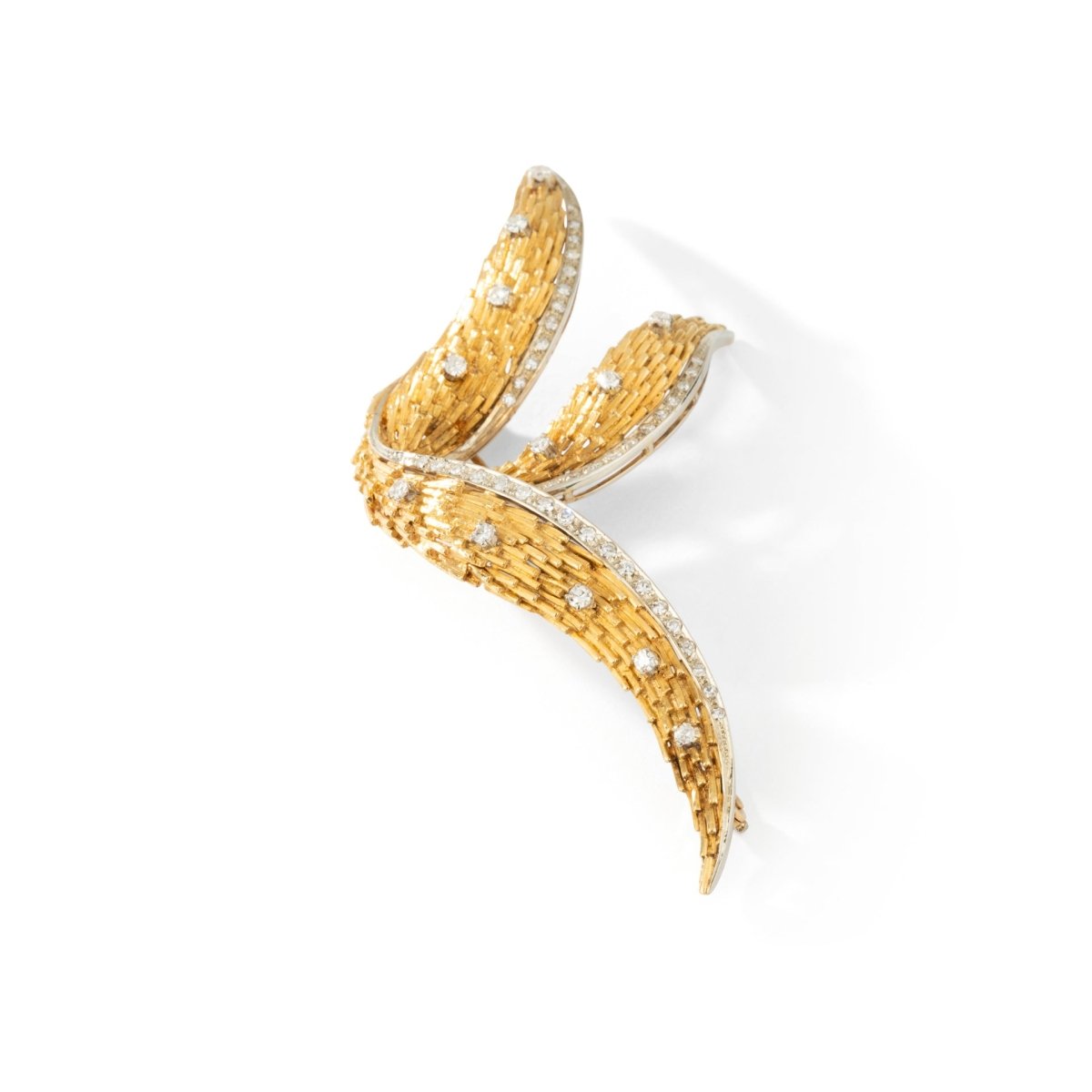 Broche Clip VB en or jaune et or blanc et en diamant - Castafiore