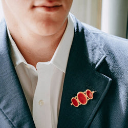 Broche en or jaune et cornalines - Castafiore