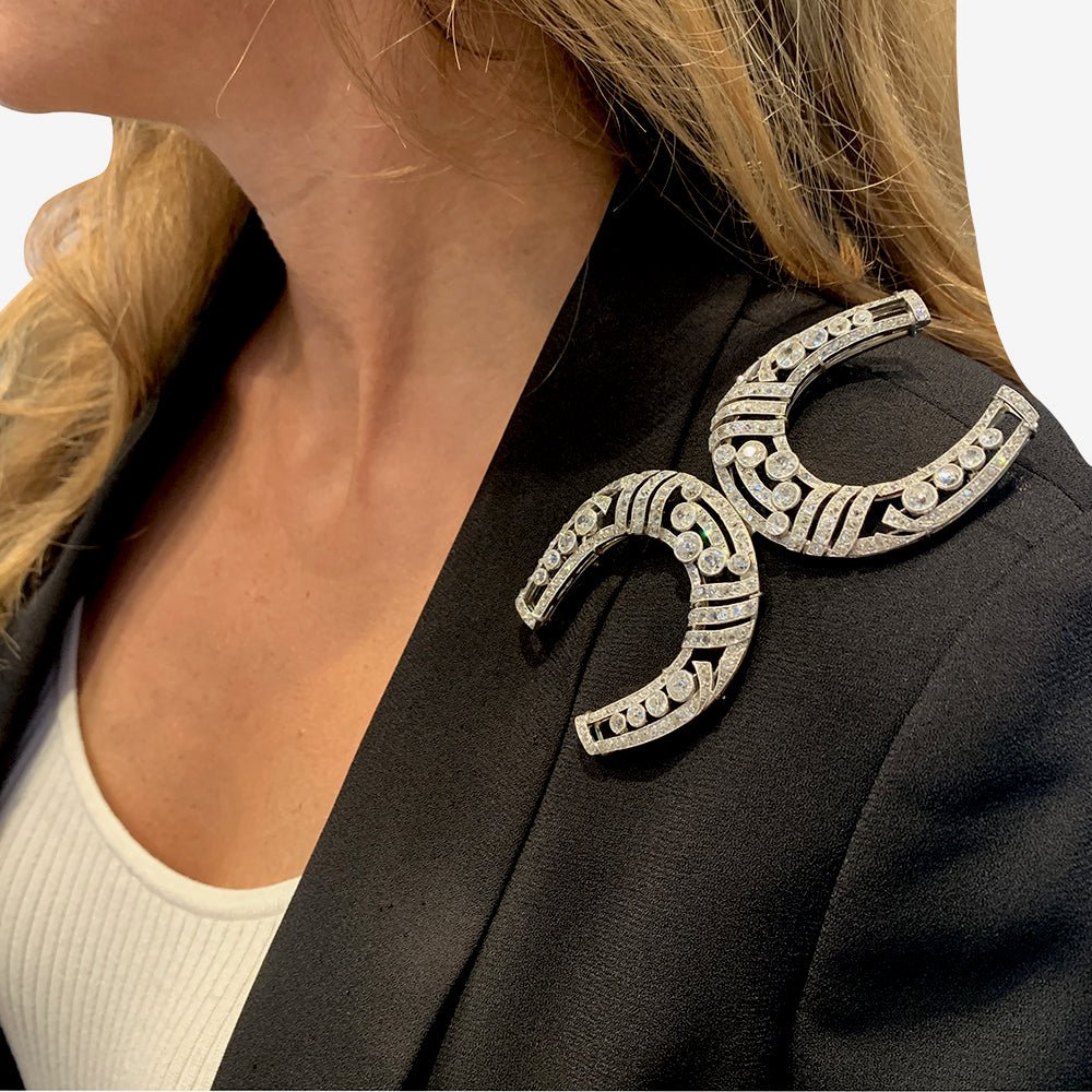 Broche "Fers à Cheval" en platine et diamants - Castafiore