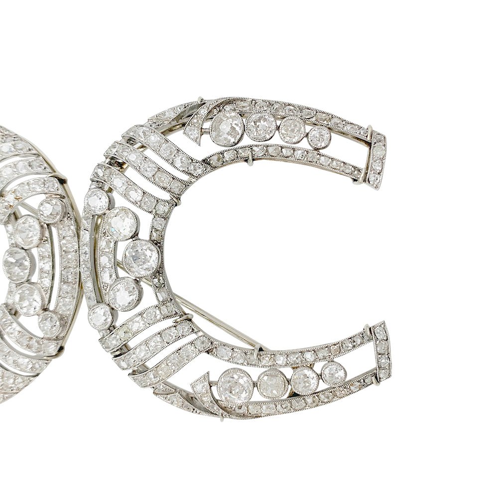 Broche "Fers à Cheval" en platine et diamants - Castafiore