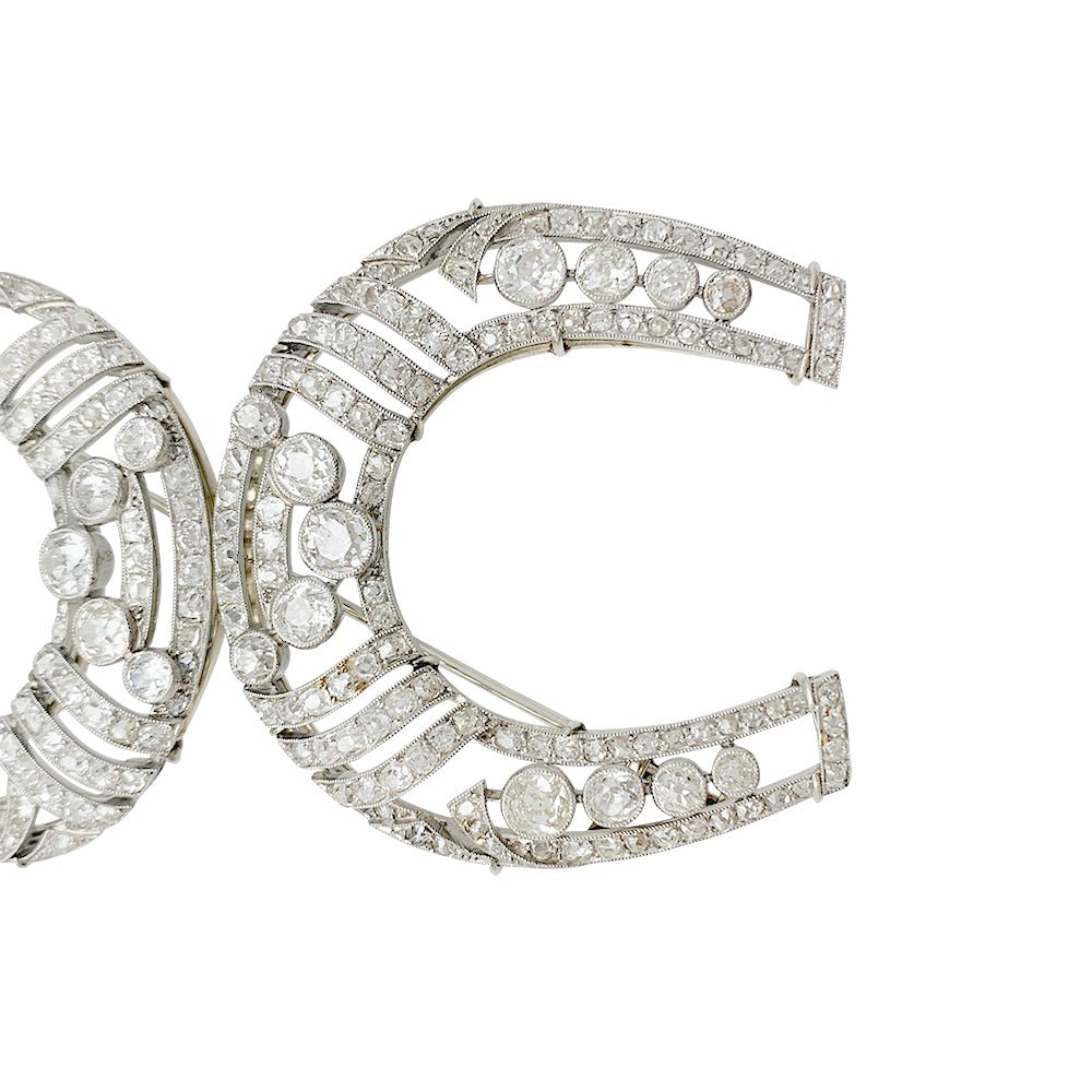 Broche "Fers à Cheval" en platine et diamants - Castafiore