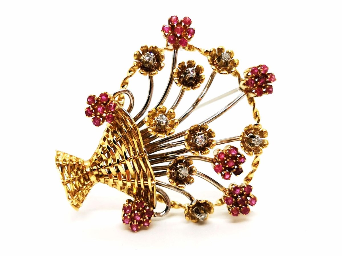 Broche fleur en 2 ors, diamants et rubis - Castafiore