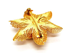Broche fleur en or jaune - Castafiore
