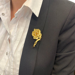 Broche fleur or jaune et diamants - Castafiore