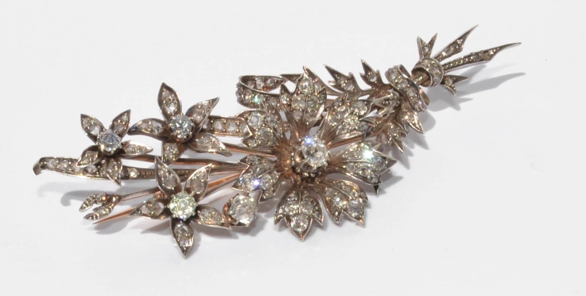 Broche fleur trembleuse en diamant et taille ancienne - Castafiore