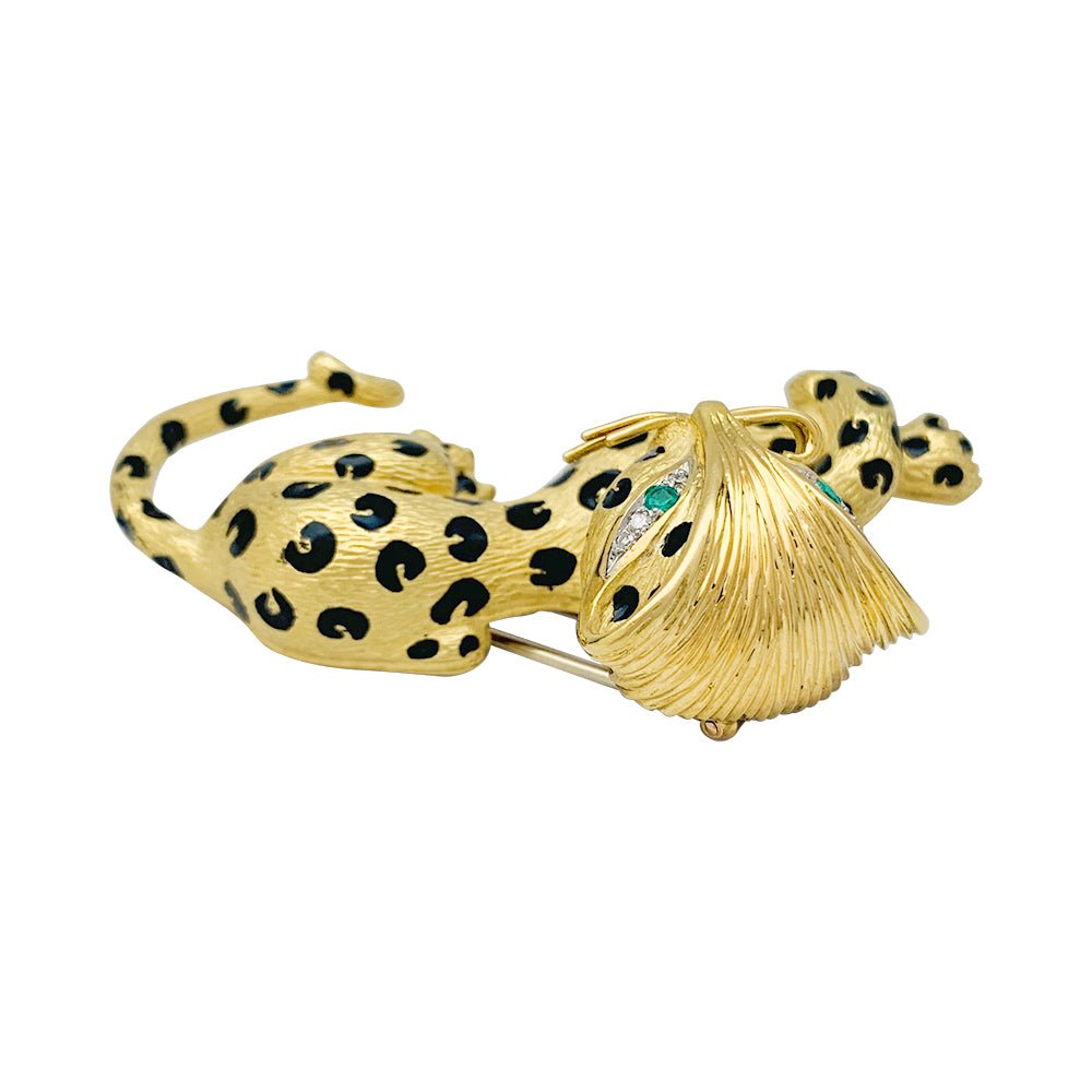 Broche Fred "Léopard" en or jaune, diamants, émail et émeraudes - Castafiore