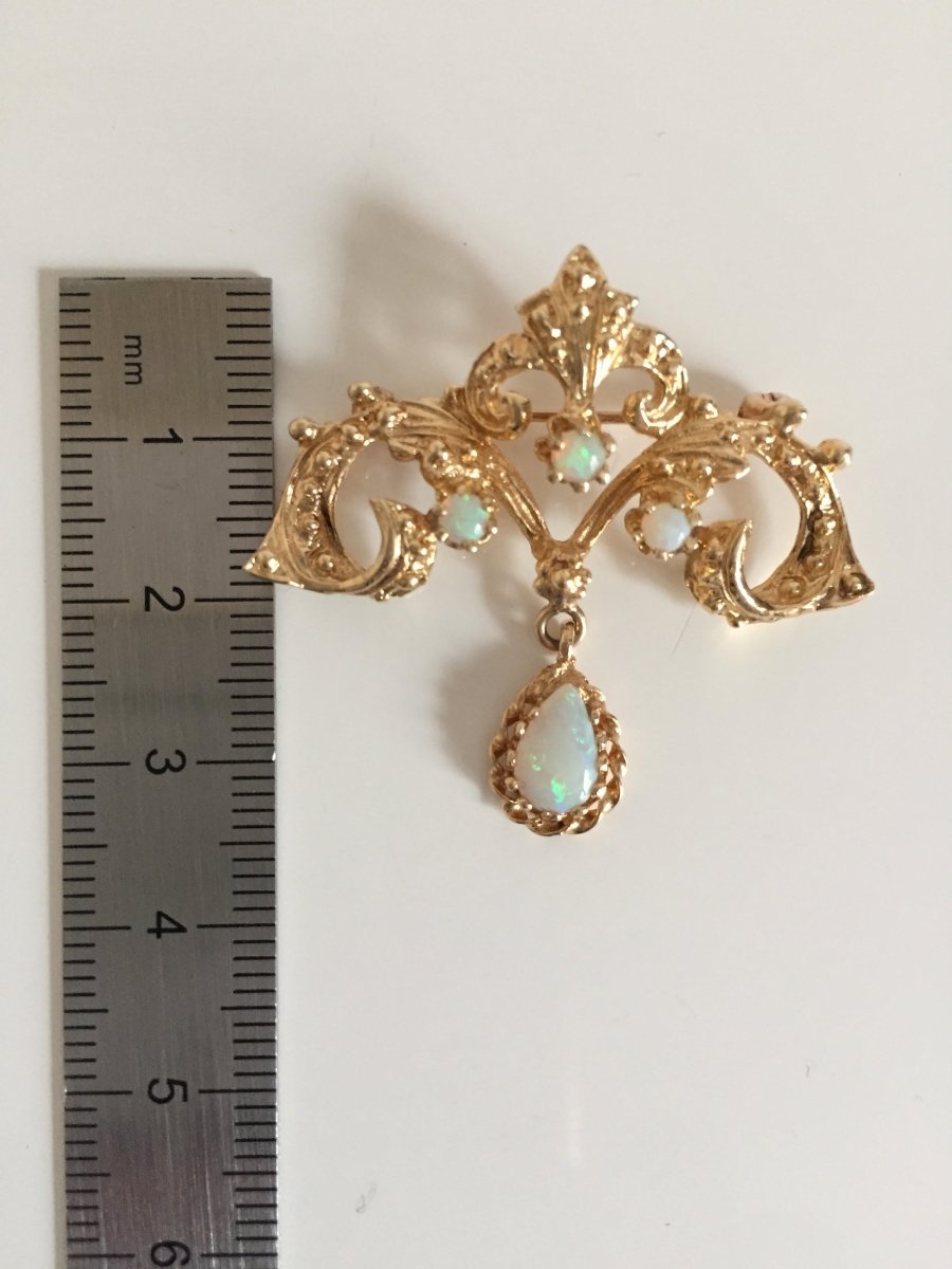 Broche Napoléon III Or Jaune Et Opales