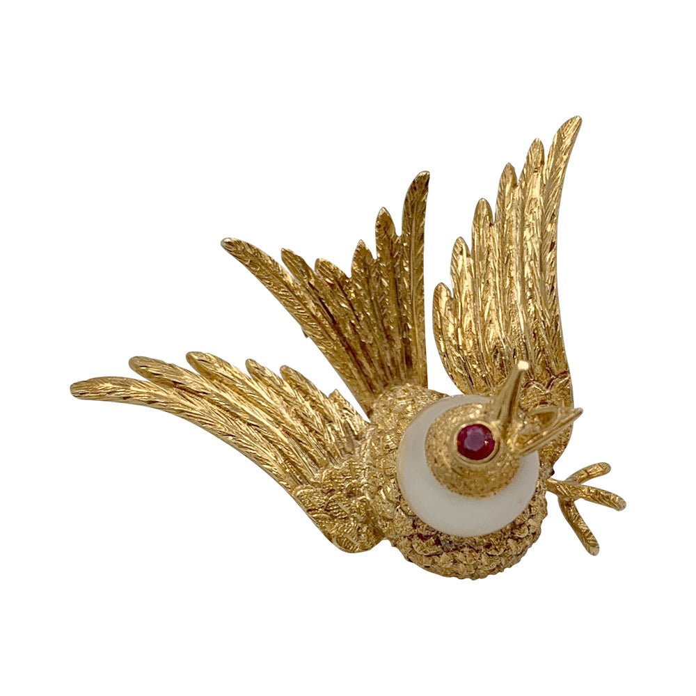 Broche oiseau en or jaune, rubis, perle - Castafiore