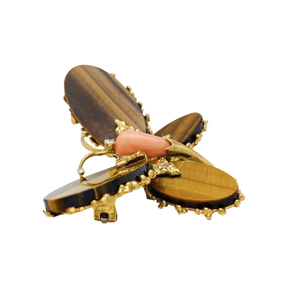 Broche Papillon FRED, or jaune, corail, diamants et oeil de tigre - Castafiore