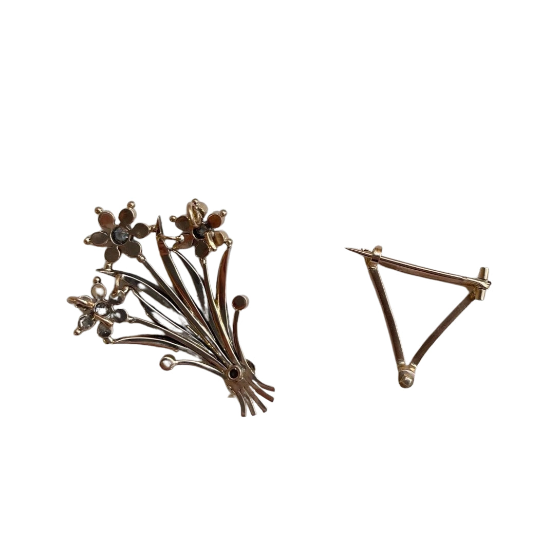 Broche Pendentif Fleur Belle Epoque en Or, Argent, Diamants et Rubis - Castafiore