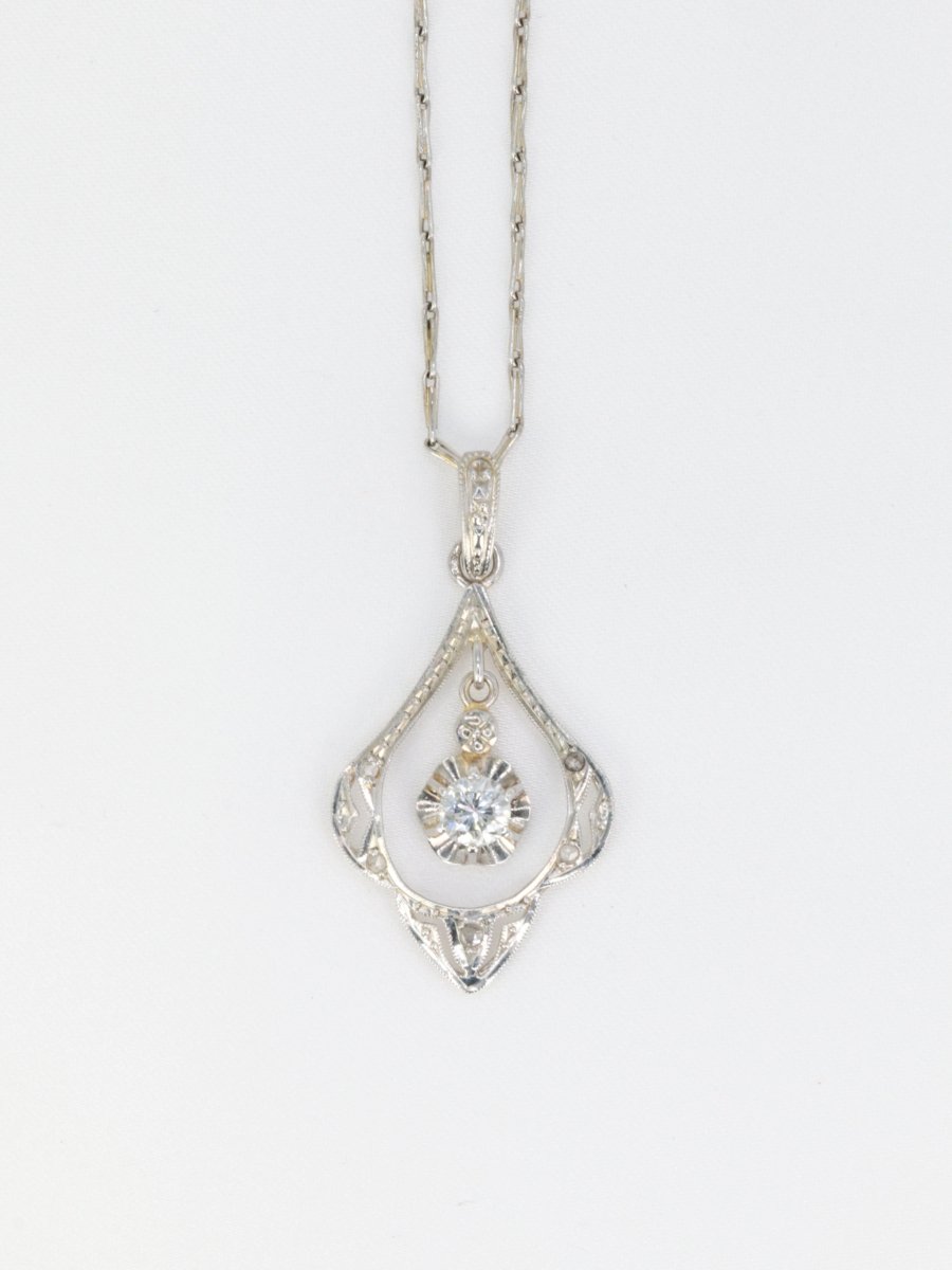 Collier Art-Déco en or et diamants - Castafiore