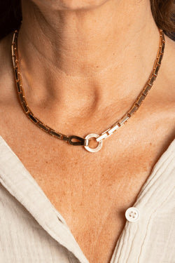 Collier CARTIER "Agrafe" en or jaune - Castafiore