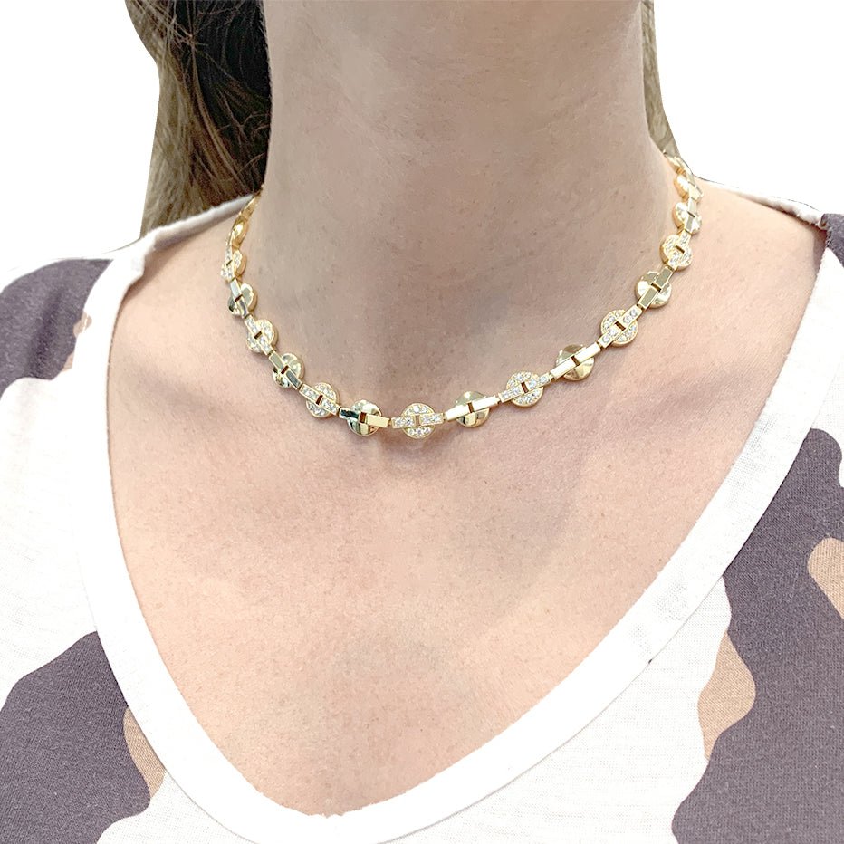 Collier Cartier "Himalia" or jaune, diamants. - Castafiore