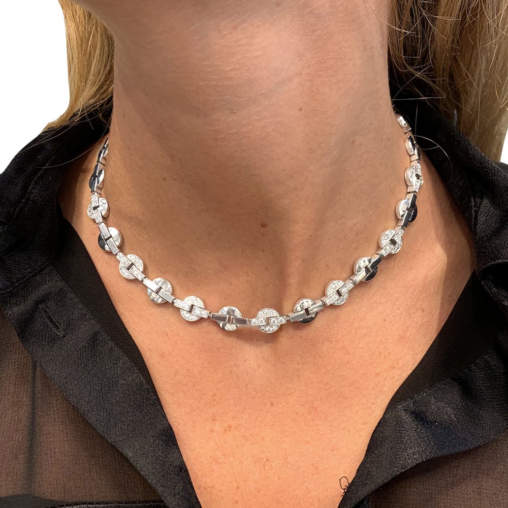 Collier CARTIER modèle "Himalia" en or blanc, diamants - Castafiore