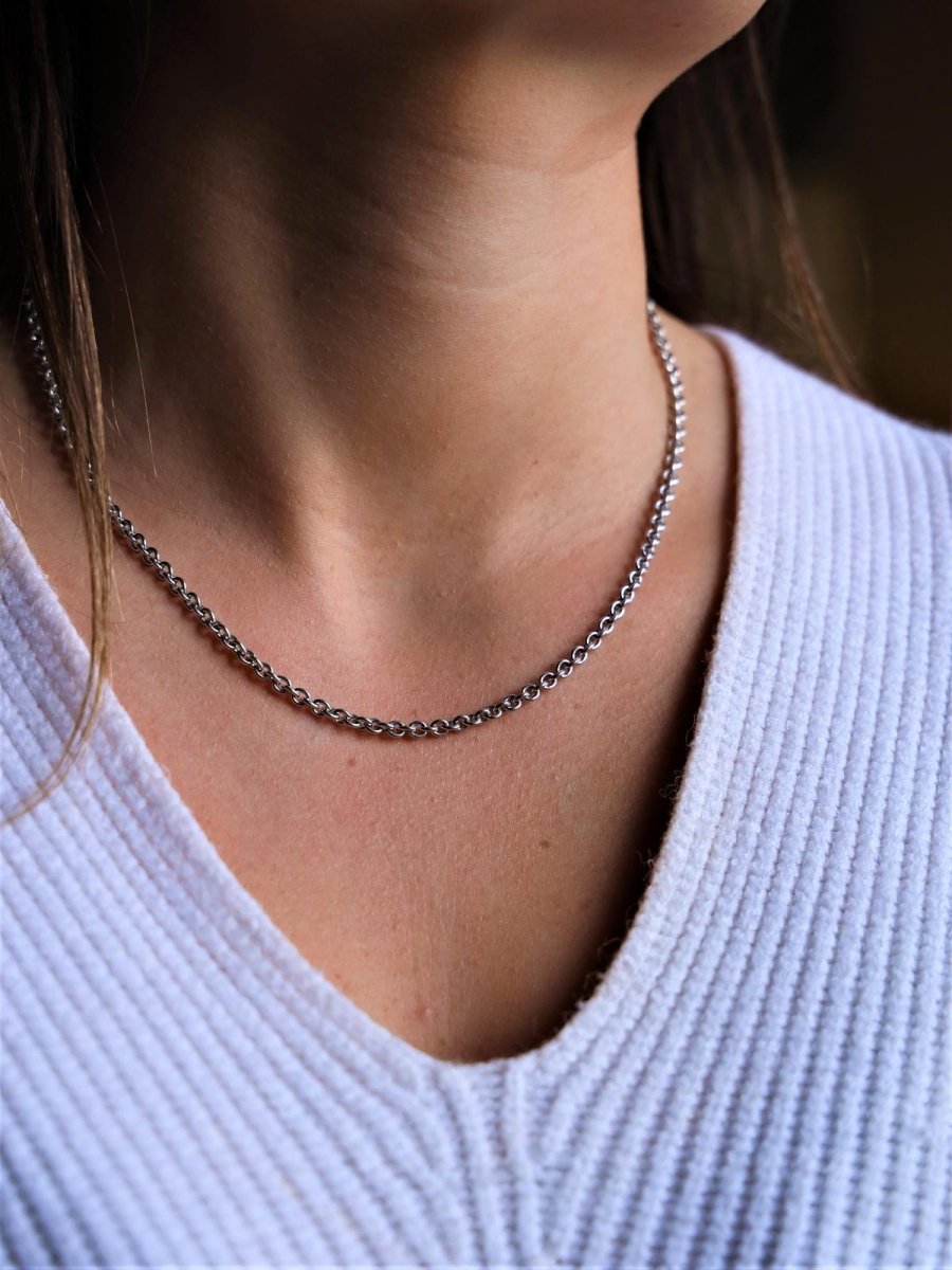 Collier Chaîne BULGARI en or blanc - Castafiore