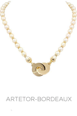 Collier de perles fermoir menottes - Castafiore