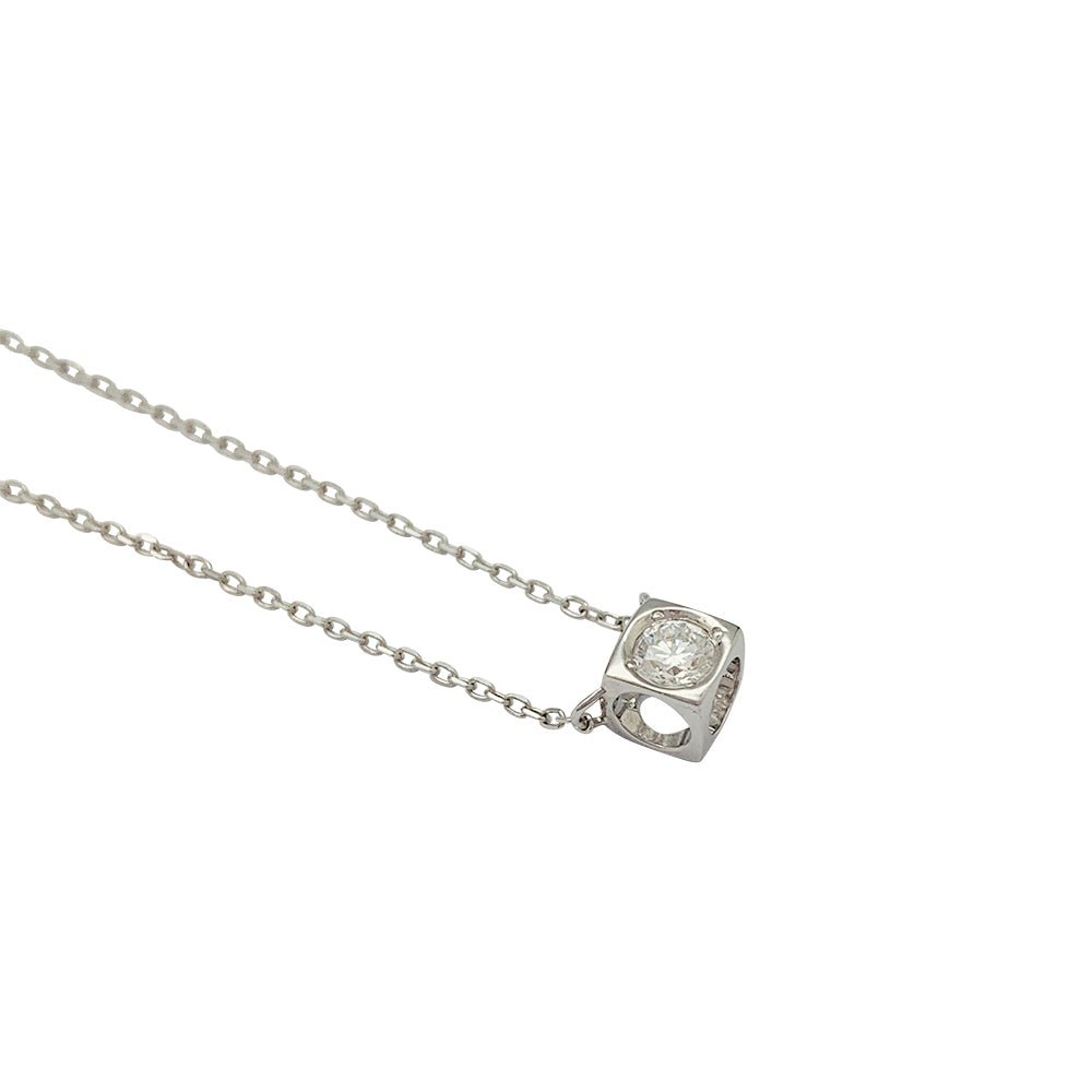 Collier Dinh Van, "Le Cube", or blanc, diamant - Castafiore