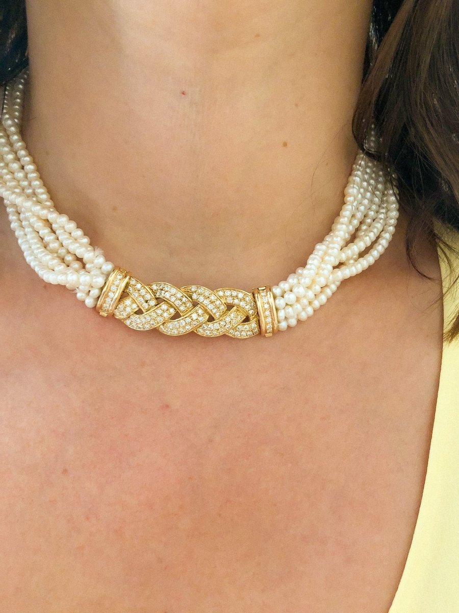 Collier en perles multirangs et fermoir en diamants - Castafiore