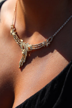 Collier fleurs en or jaune et diamants - Castafiore