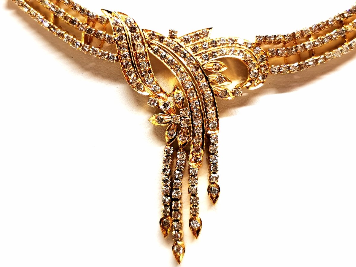 Collier fleurs en or jaune et diamants - Castafiore