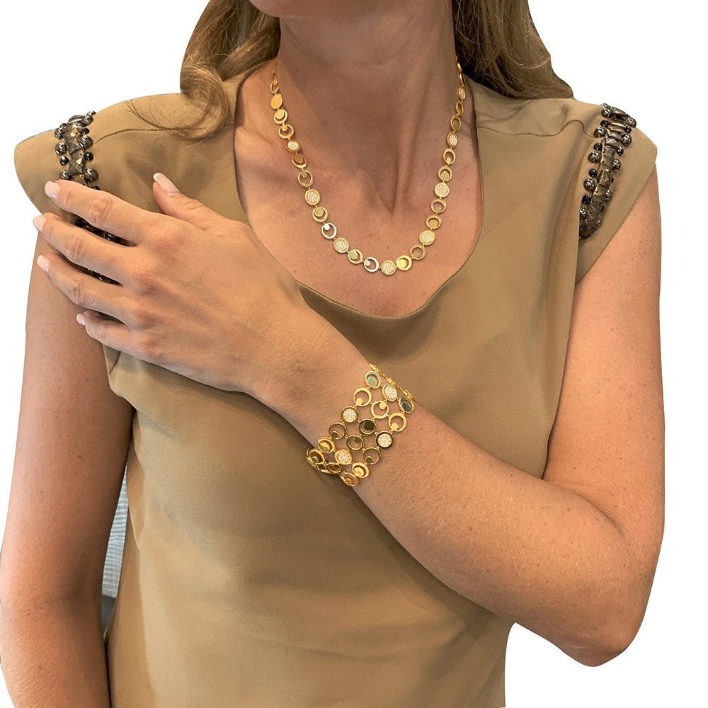 Collier Fred "Moon Light" en or jaune, diamants - Castafiore