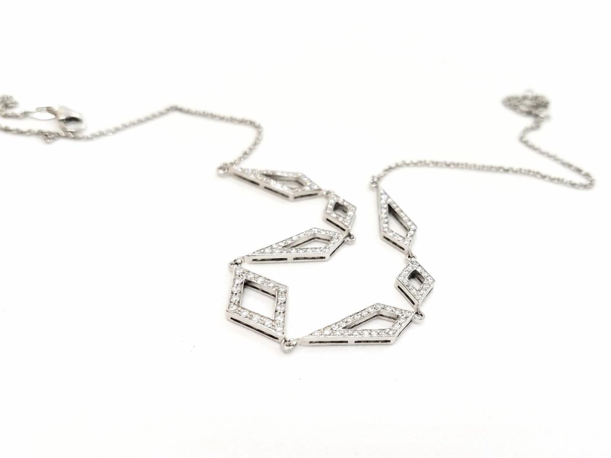Collier géométrique en or blanc pavé diamants - Castafiore