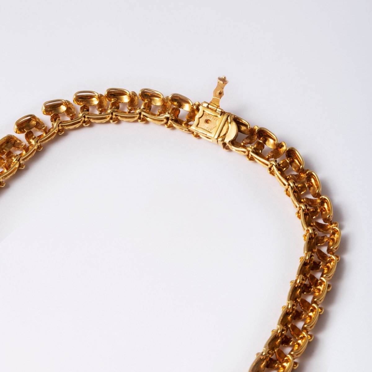 Collier MAUBOUSSIN en or jaune et saphirs - Castafiore