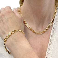 Collier or jaune, diamants. - Castafiore