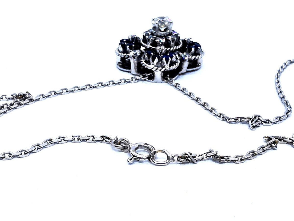 Collier Pendentif en or blanc, saphirs et diamants - Castafiore