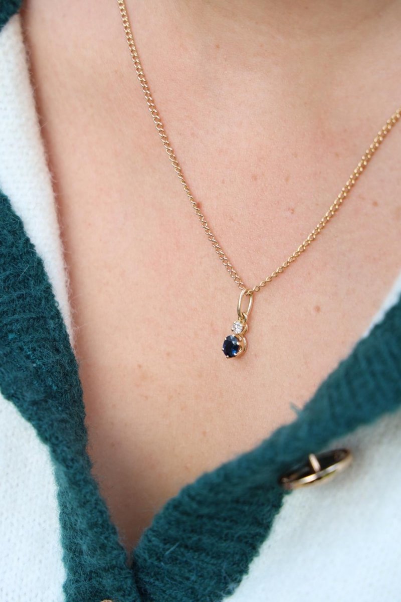 Collier Pendentif en or jaune, diamant et saphir - Castafiore