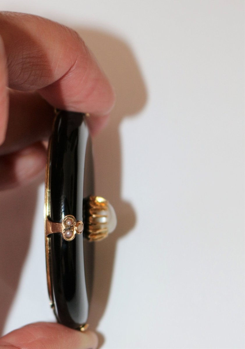 Collier Pendentif en or jaune et en onyx et perles - Castafiore