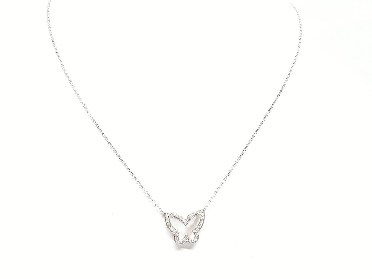 Collier Pendentif papillon en or blanc, nacre et diamant - Castafiore