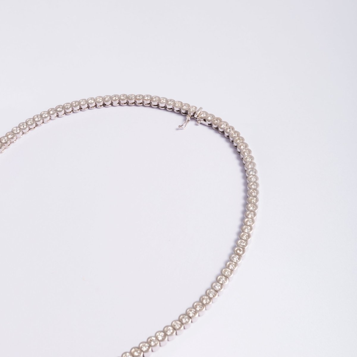 Collier Ras de cou en or blanc et diamants - Castafiore
