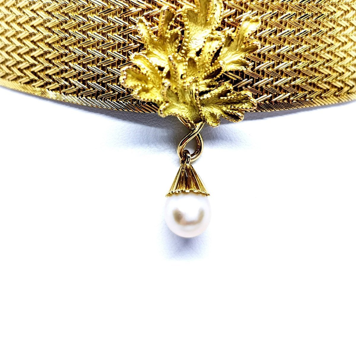 Collier Ras de cou imposant en or jaune et perle - Castafiore