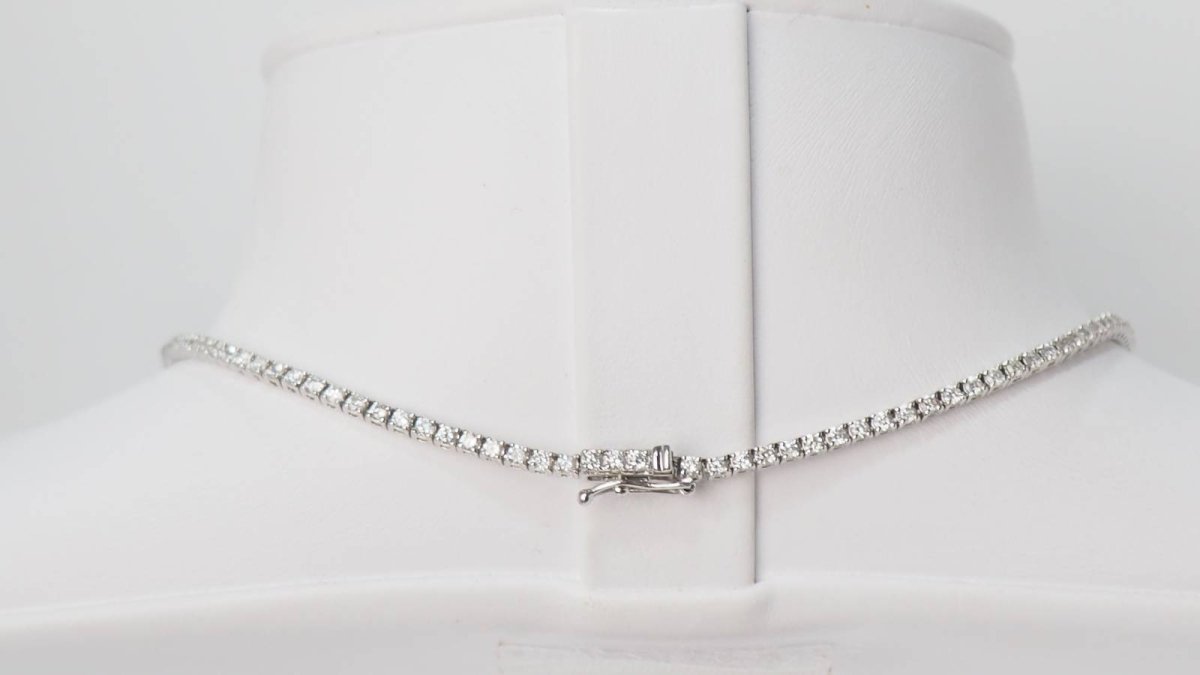 Collier rivière en or blanc et diamants 4.40cts - Castafiore