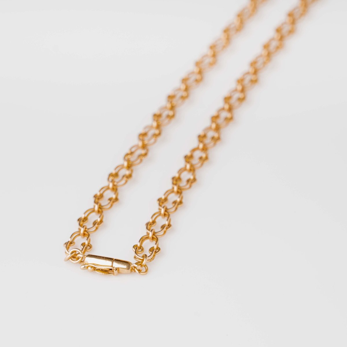 Collier Sautoir CHAUMET en or jaune - Castafiore